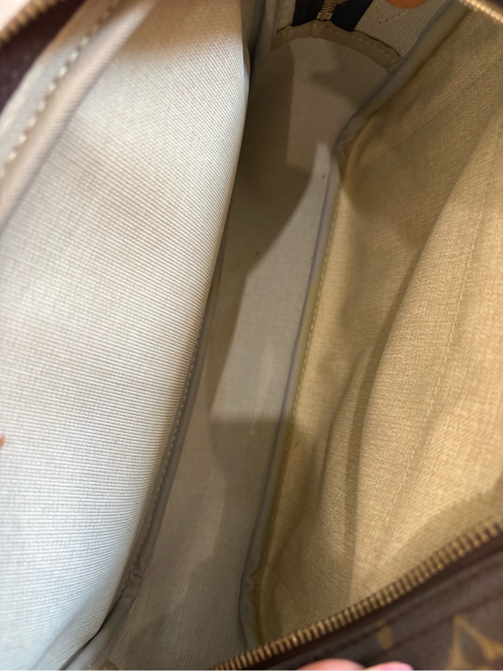 Louis Vuitton Brown Monogram Messenger Bag with Tan Trim - Picture 9 of 11